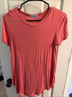 Coral Scoop Neck Short Sleeve Tee